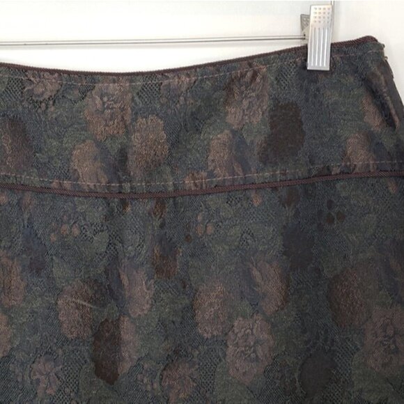 Badgley Mischka | Floral Textured Pencil Skirt - Picture 2 of 6